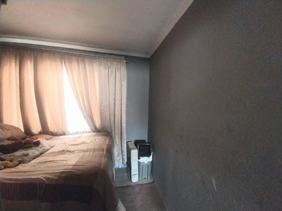 2 Bedroom Property for Sale in Embalenhle Mpumalanga