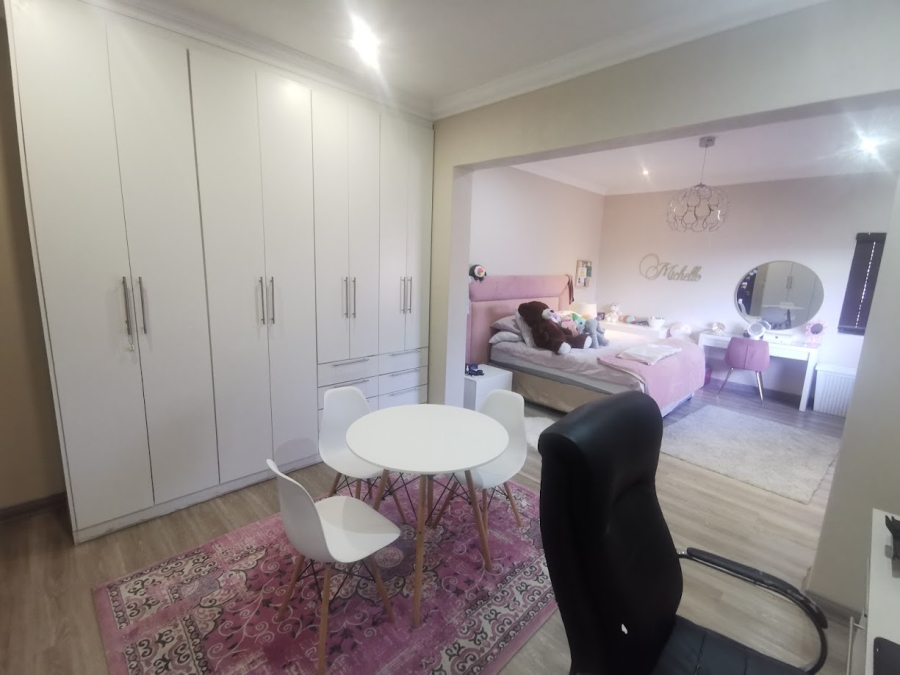 5 Bedroom Property for Sale in Shandon Mpumalanga