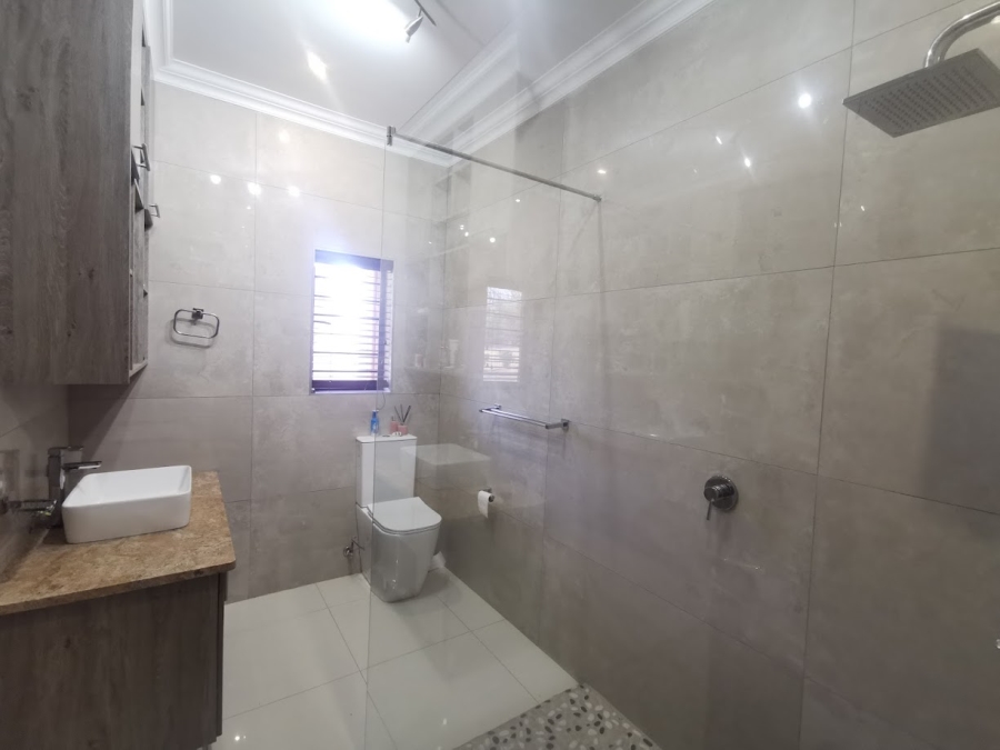 5 Bedroom Property for Sale in Shandon Mpumalanga