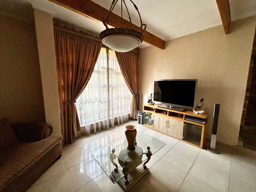 7 Bedroom Property for Sale in Trichardt Mpumalanga