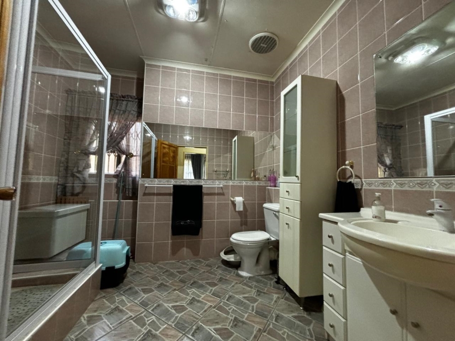7 Bedroom Property for Sale in Trichardt Mpumalanga