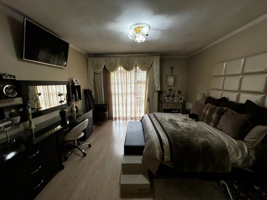 7 Bedroom Property for Sale in Trichardt Mpumalanga