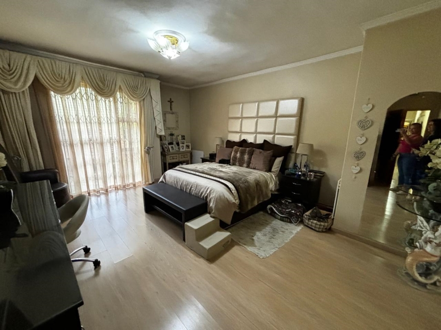 7 Bedroom Property for Sale in Trichardt Mpumalanga