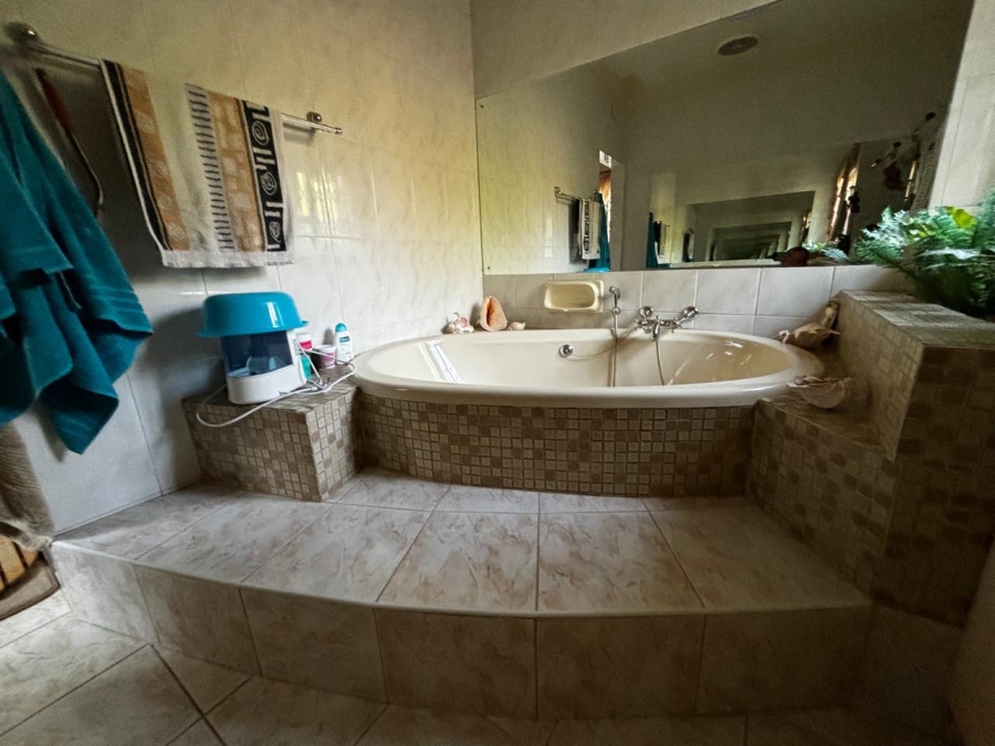 7 Bedroom Property for Sale in Trichardt Mpumalanga