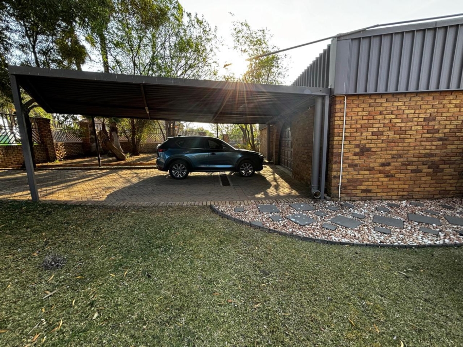 7 Bedroom Property for Sale in Trichardt Mpumalanga