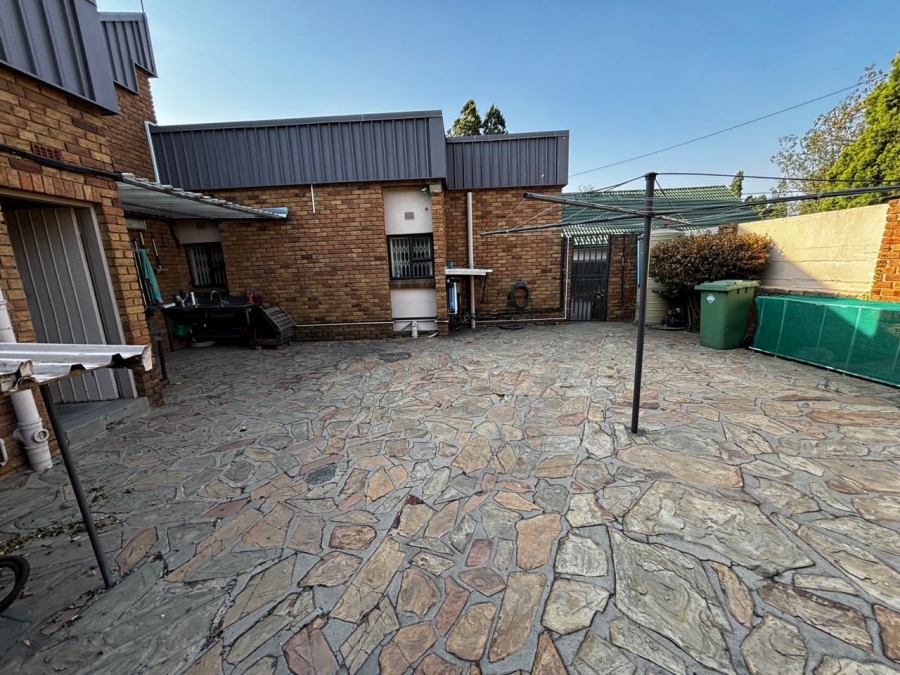 7 Bedroom Property for Sale in Trichardt Mpumalanga