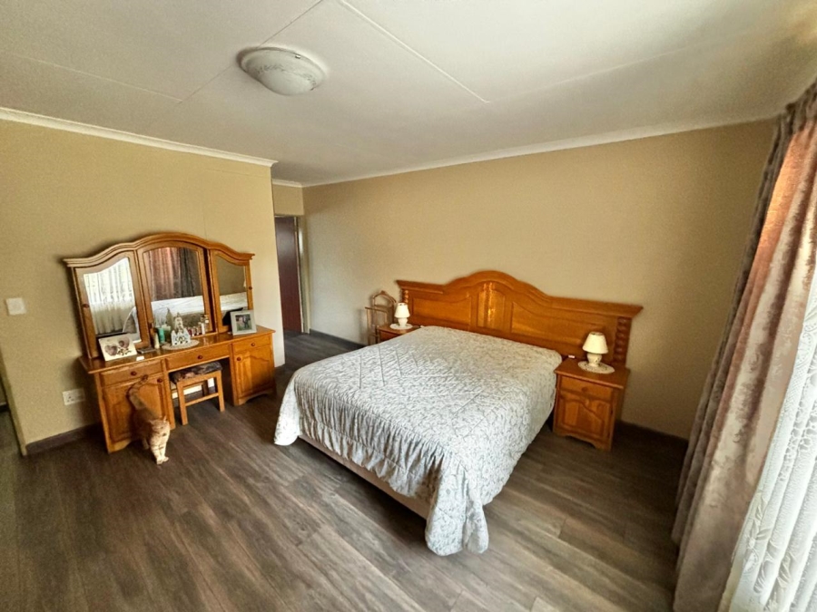 7 Bedroom Property for Sale in Trichardt Mpumalanga