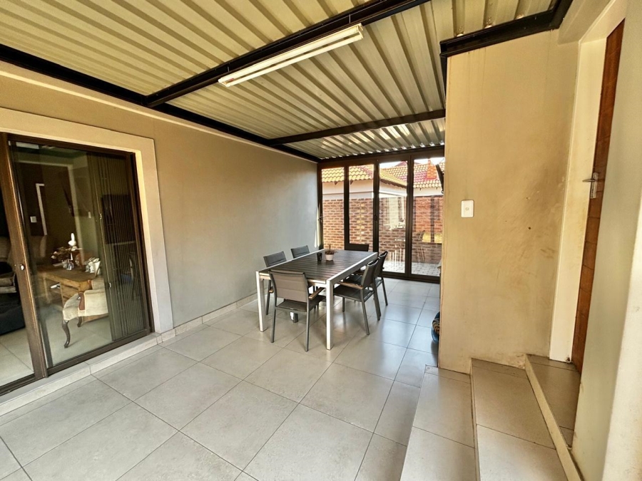 3 Bedroom Property for Sale in Terra Nova Mpumalanga