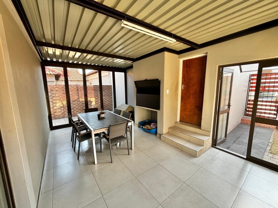 3 Bedroom Property for Sale in Terra Nova Mpumalanga