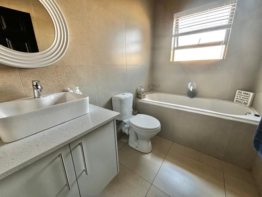 3 Bedroom Property for Sale in Terra Nova Mpumalanga