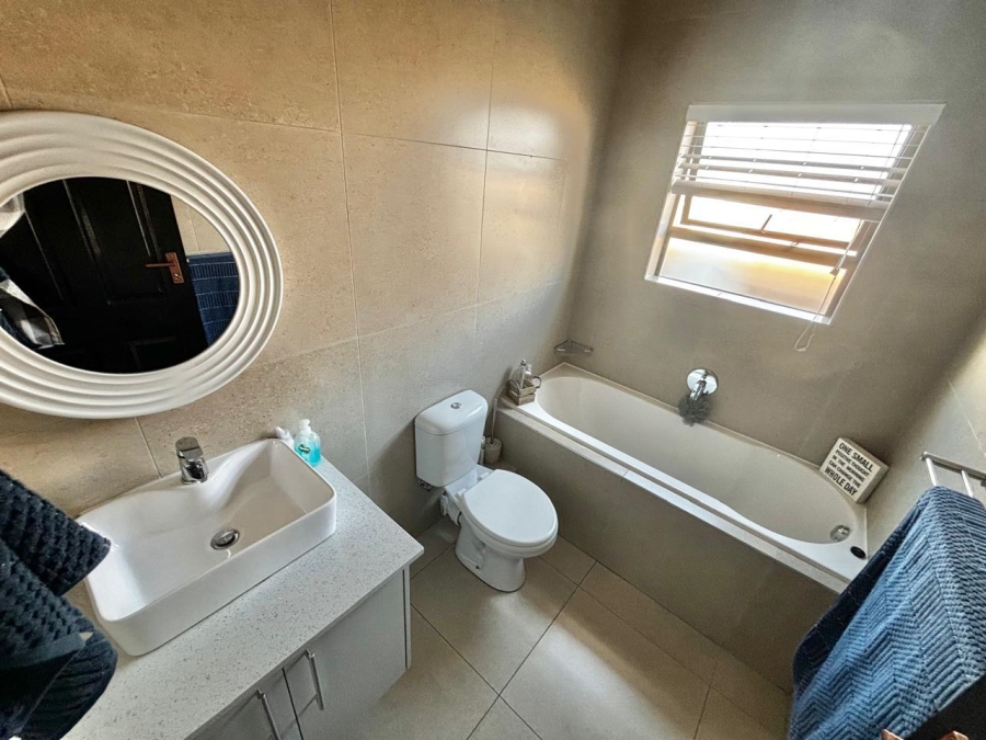 3 Bedroom Property for Sale in Terra Nova Mpumalanga