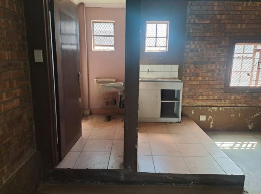 To Let commercial Property for Rent in Vintonia Mpumalanga