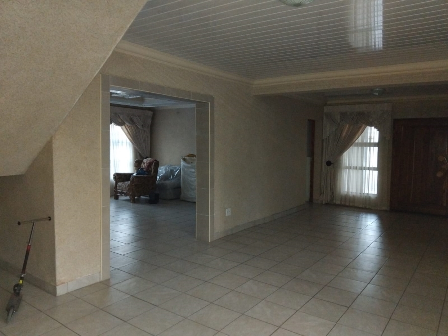 5 Bedroom Property for Sale in Reyno Ridge Mpumalanga