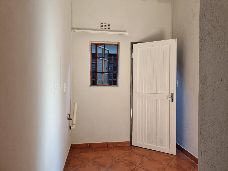 8 Bedroom Property for Sale in White River Ext 9 Mpumalanga