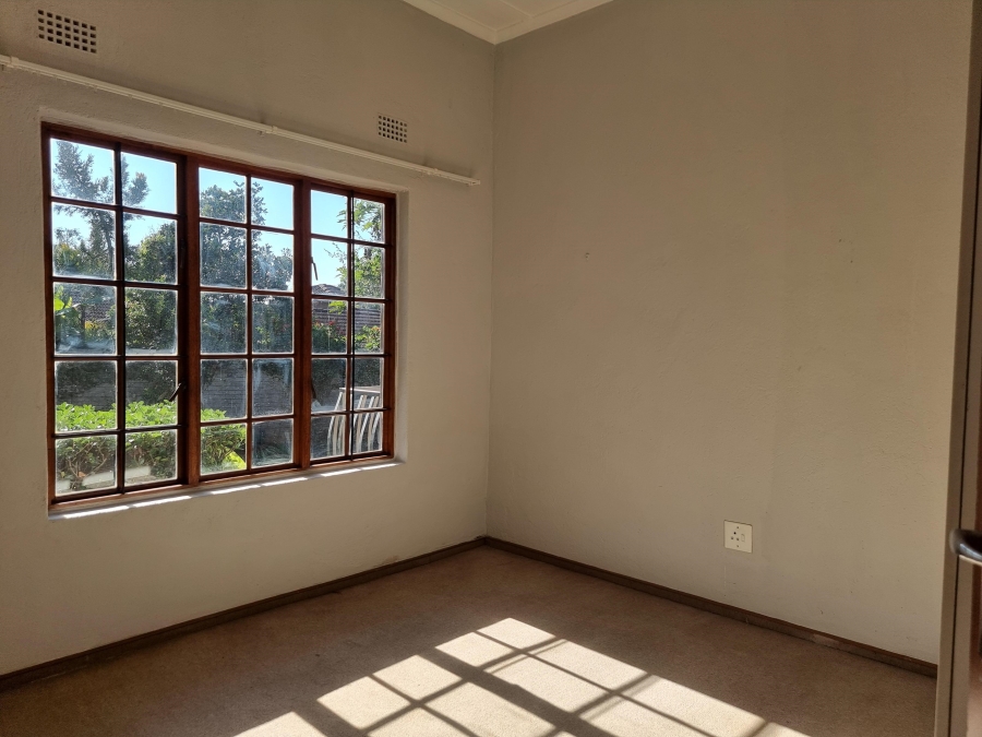 8 Bedroom Property for Sale in White River Ext 9 Mpumalanga