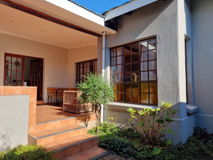 8 Bedroom Property for Sale in White River Ext 9 Mpumalanga