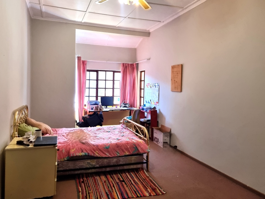 8 Bedroom Property for Sale in White River Ext 9 Mpumalanga