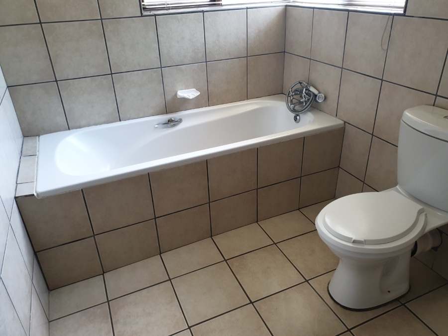 2 Bedroom Property for Sale in White River Ext 18 Mpumalanga