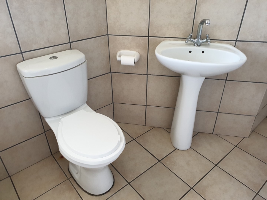 2 Bedroom Property for Sale in White River Ext 18 Mpumalanga