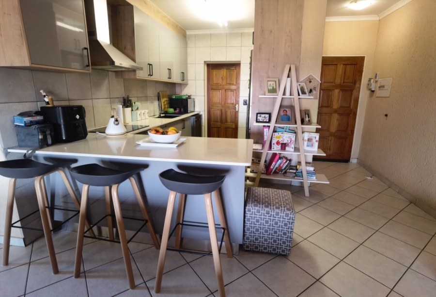 2 Bedroom Property for Sale in Stonehenge Mpumalanga