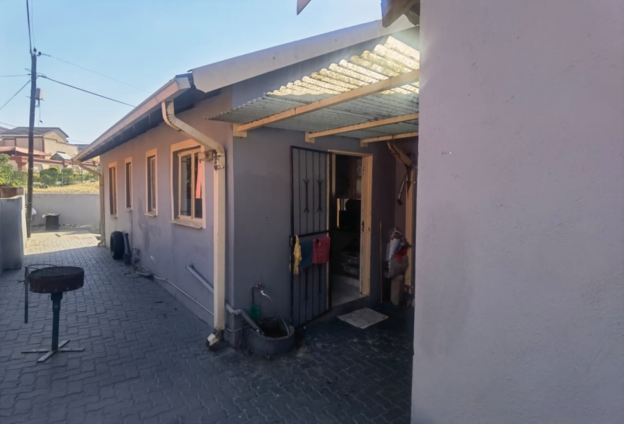 4 Bedroom Property for Sale in Kamagugu Mpumalanga