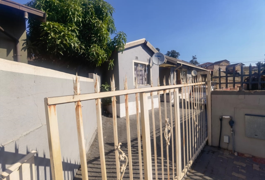 4 Bedroom Property for Sale in Kamagugu Mpumalanga