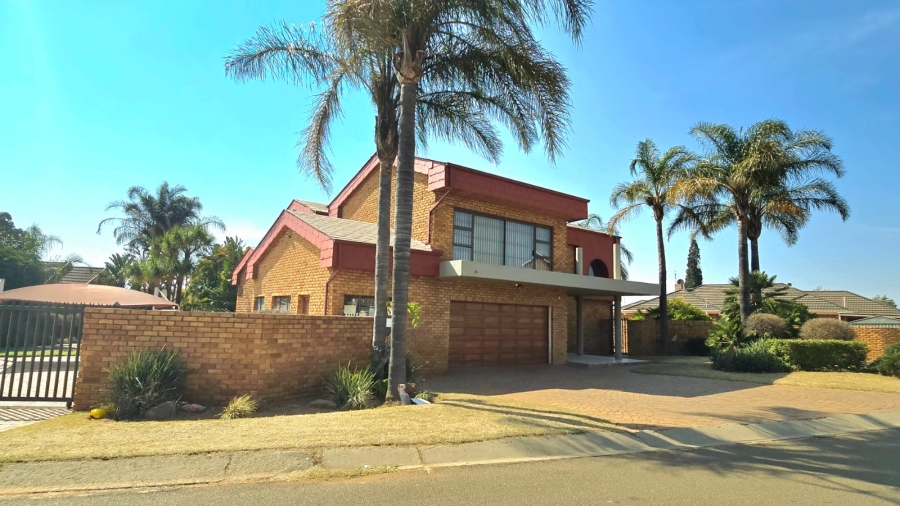 4 Bedroom Property for Sale in Pine Ridge Mpumalanga