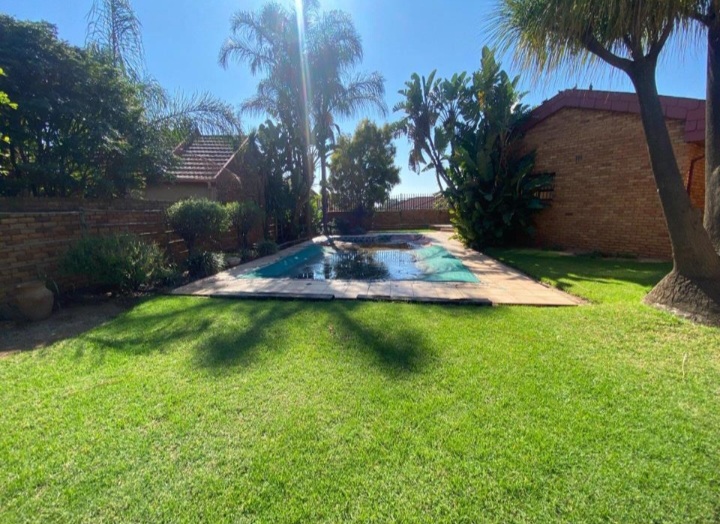 4 Bedroom Property for Sale in Pine Ridge Mpumalanga