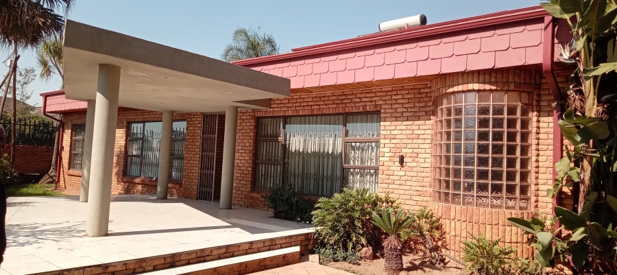 4 Bedroom Property for Sale in Pine Ridge Mpumalanga