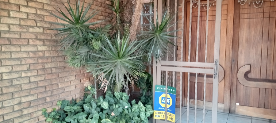 4 Bedroom Property for Sale in Pine Ridge Mpumalanga