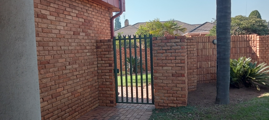 4 Bedroom Property for Sale in Pine Ridge Mpumalanga