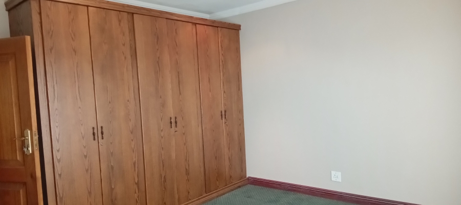 4 Bedroom Property for Sale in Pine Ridge Mpumalanga