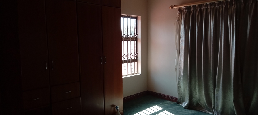 4 Bedroom Property for Sale in Pine Ridge Mpumalanga