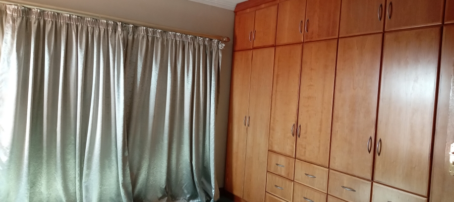 4 Bedroom Property for Sale in Pine Ridge Mpumalanga