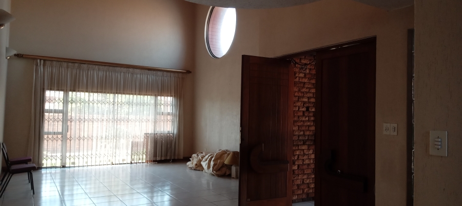 4 Bedroom Property for Sale in Pine Ridge Mpumalanga