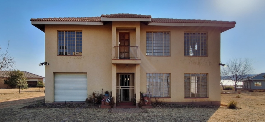 7 Bedroom Property for Sale in Golden Mile Mpumalanga
