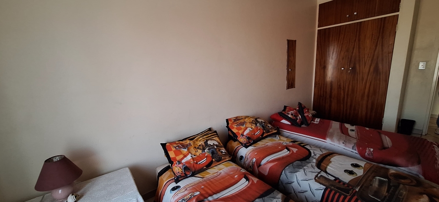 7 Bedroom Property for Sale in Golden Mile Mpumalanga