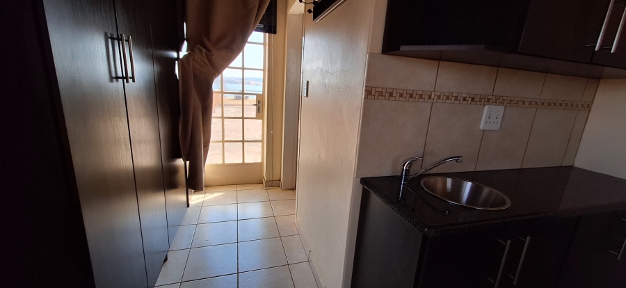 7 Bedroom Property for Sale in Golden Mile Mpumalanga