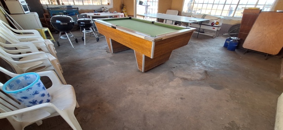 7 Bedroom Property for Sale in Golden Mile Mpumalanga