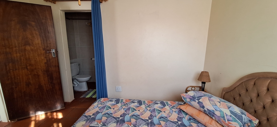 7 Bedroom Property for Sale in Golden Mile Mpumalanga