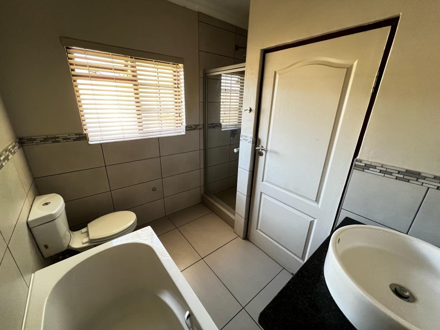 3 Bedroom Property for Sale in Sonheuwel Ext 1 Mpumalanga