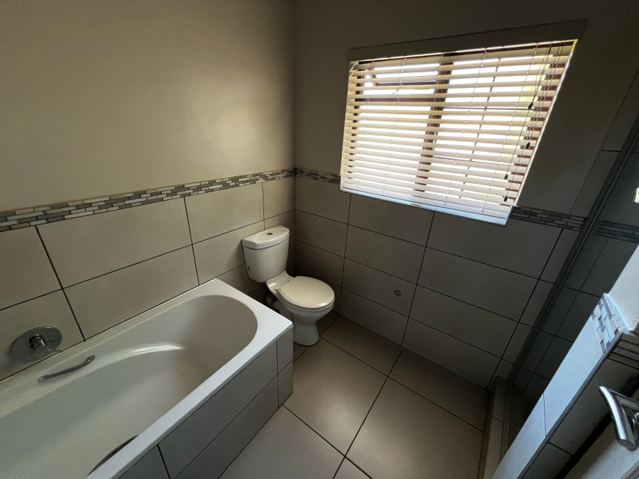 3 Bedroom Property for Sale in Sonheuwel Ext 1 Mpumalanga
