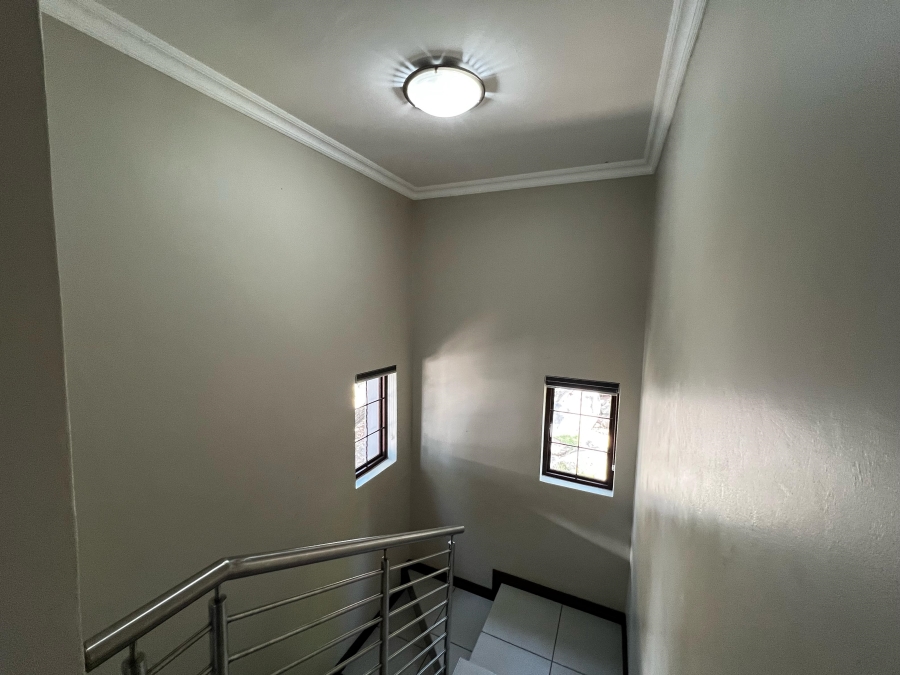 3 Bedroom Property for Sale in Sonheuwel Ext 1 Mpumalanga