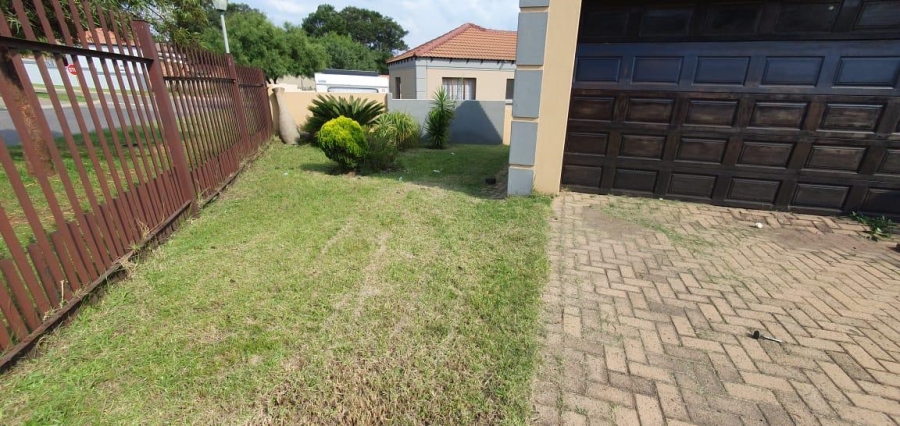 3 Bedroom Property for Sale in Jackaroo Park Mpumalanga