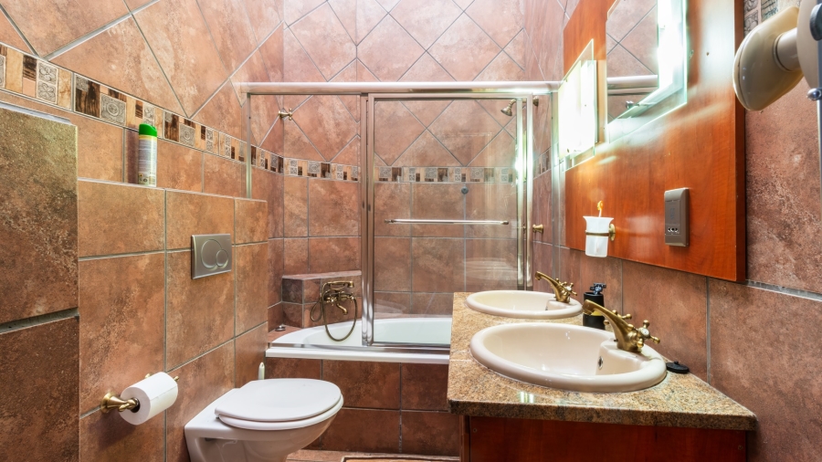 4 Bedroom Property for Sale in Malelane Mpumalanga