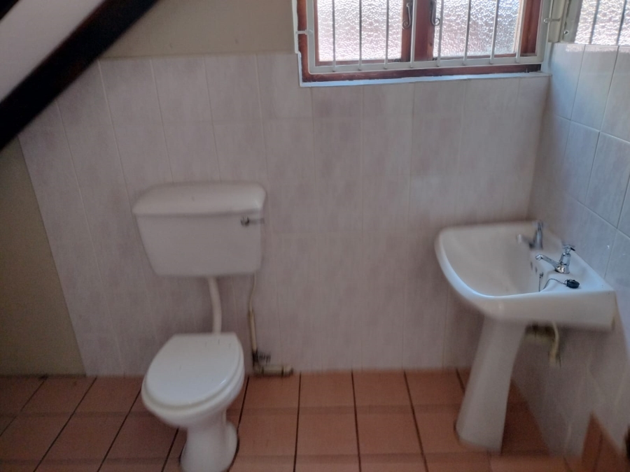 2 Bedroom Property for Sale in Barberton Mpumalanga