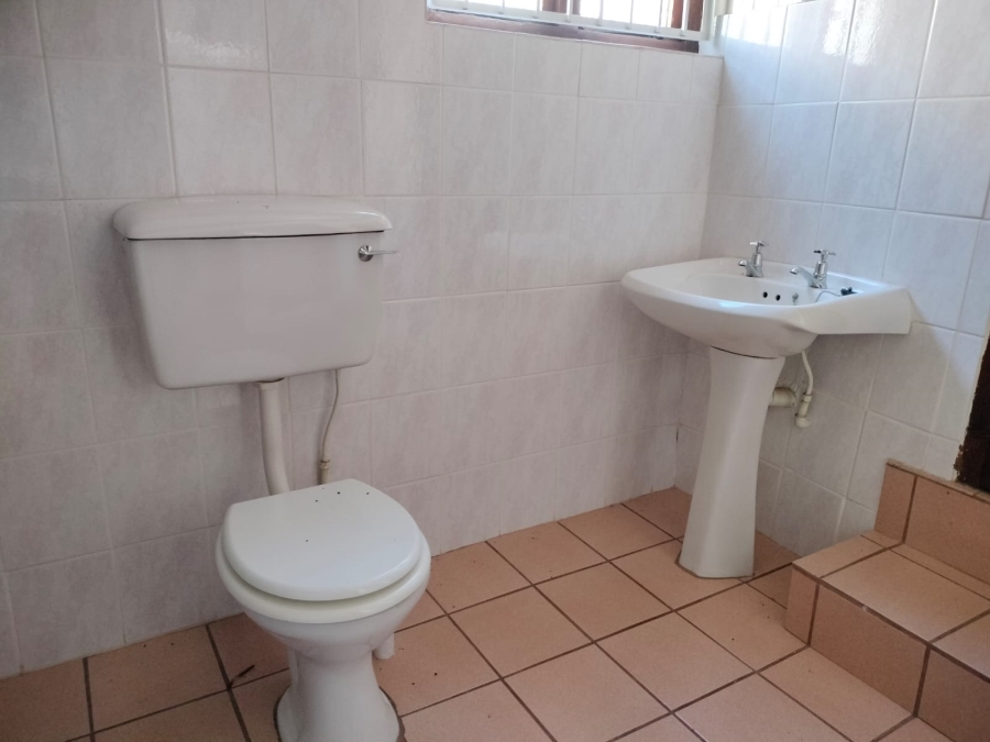 2 Bedroom Property for Sale in Barberton Mpumalanga