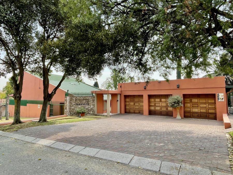 6 Bedroom Property for Sale in Trichardt Mpumalanga