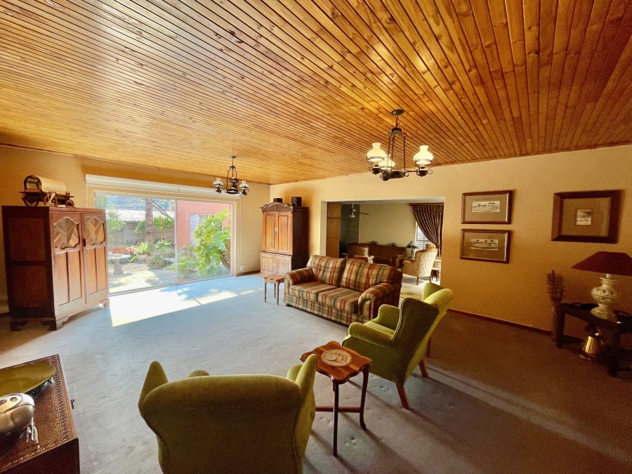 6 Bedroom Property for Sale in Trichardt Mpumalanga