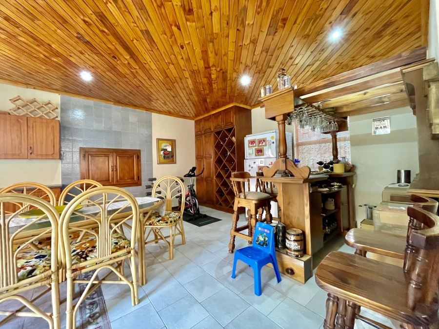 6 Bedroom Property for Sale in Trichardt Mpumalanga